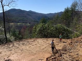 578 Stillwind Dr, Topton, NC 28781