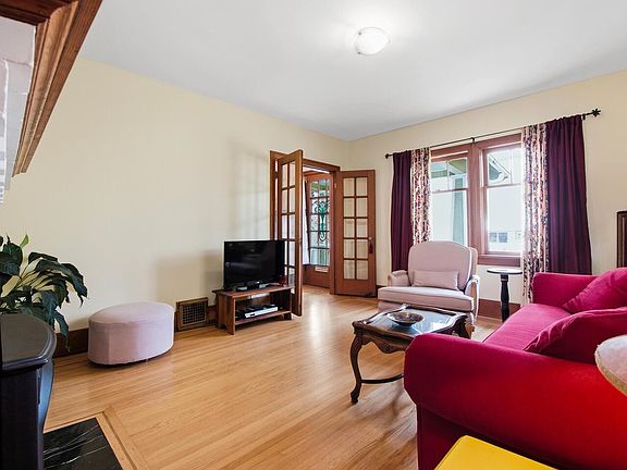 3rd image of 2076 Turner St