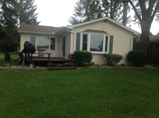 1066 W Lake Dr, West Branch, MI 48661