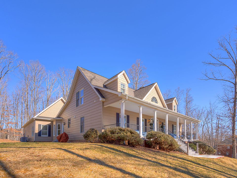 1st image of 915 Coalwood Way