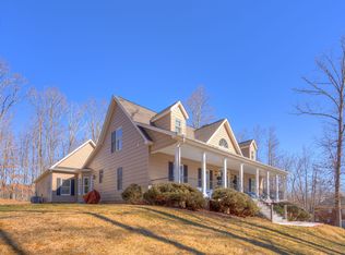 915 Coalwood Way, Blacksburg, VA 24060
