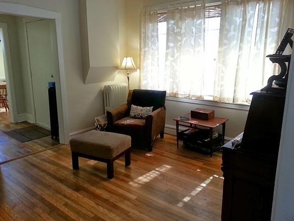 5th image of 1146 S Elmwood Ave