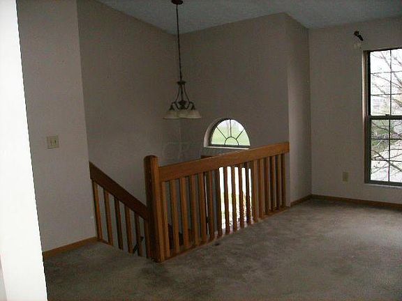 5th image of 1090 Kelsey Ct