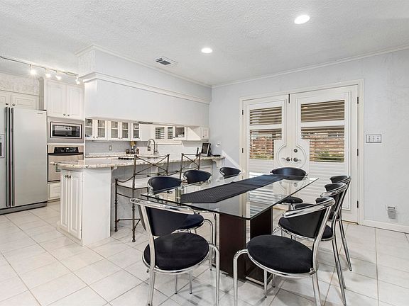 5th image of 3403 Silverwood Dr
