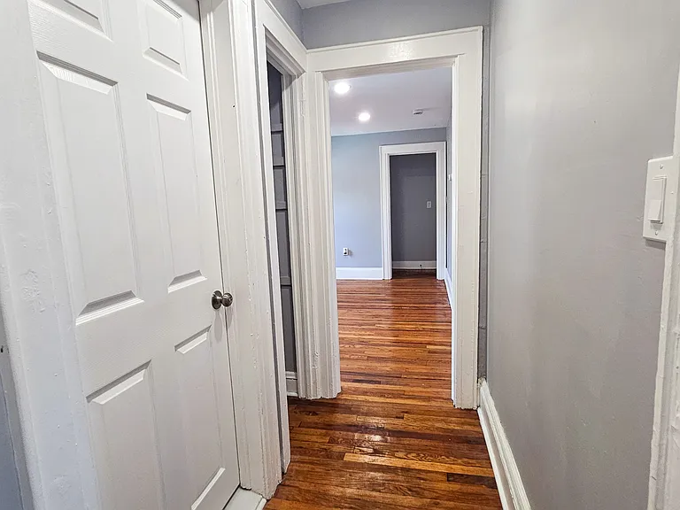 72 Rock St #3 — Photo 3