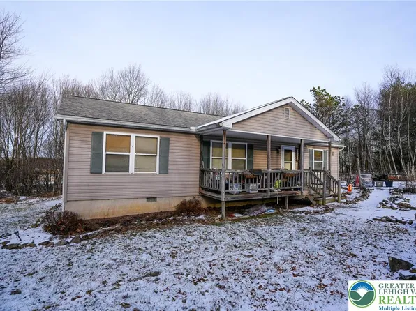 1935 Ogden Dr, Blakeslee, PA 18610