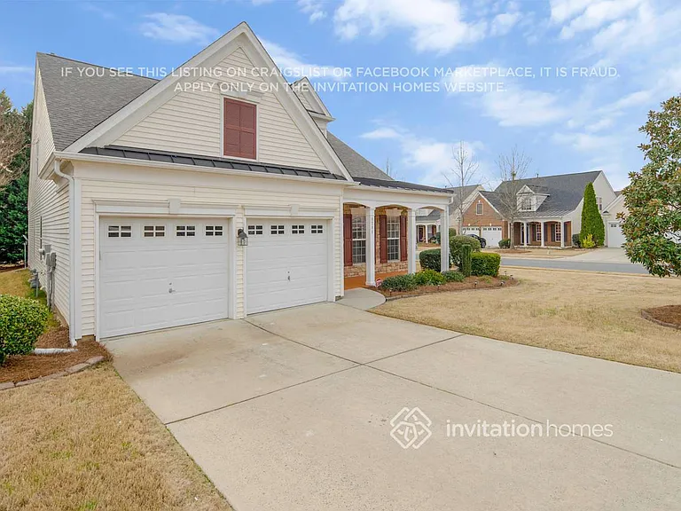 6204 Woodland Commons Dr — Photo 3