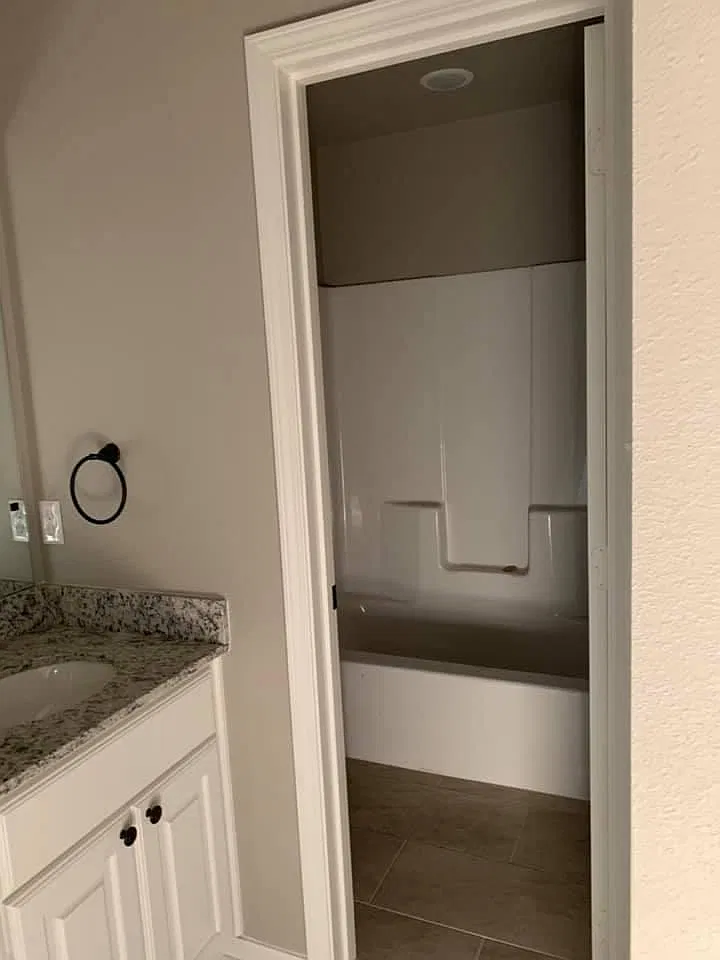 3 bed, 1300 sqft, $1,595 — Photo 3