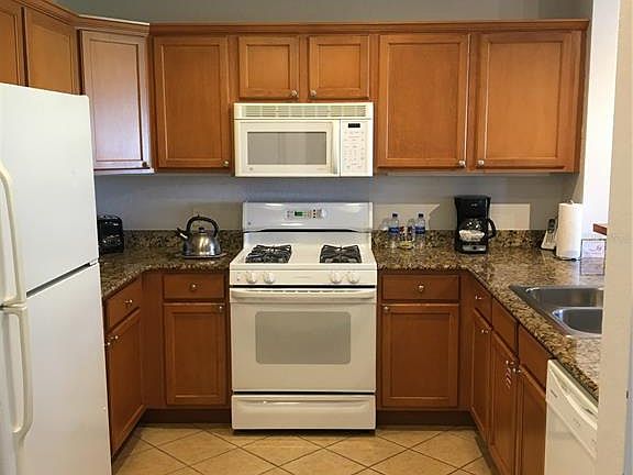 4th image of 1323 Seven Eagles Ct #102