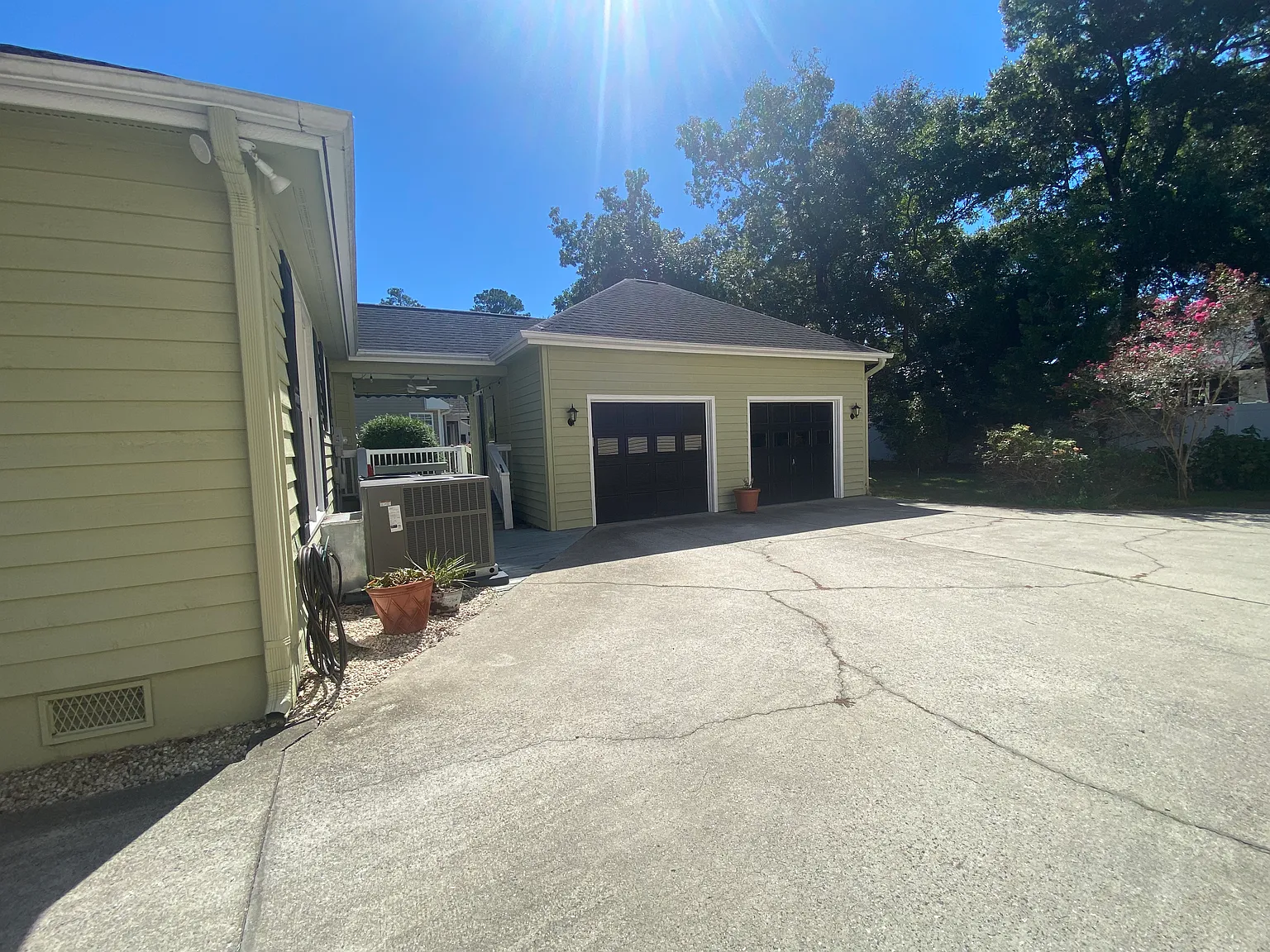 3 bed, 1654 sqft, $2,200 — Photo 2
