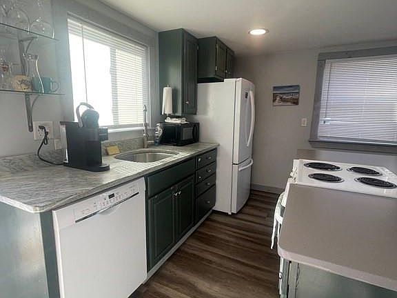 2nd image of 450 Revere Beach Blvd #1