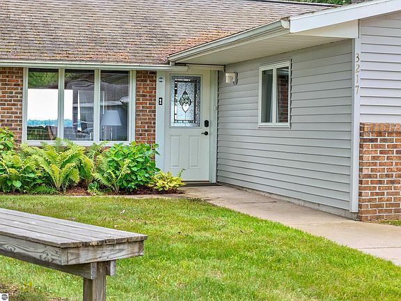 4th image of 3217 W Lake Mitchell Dr