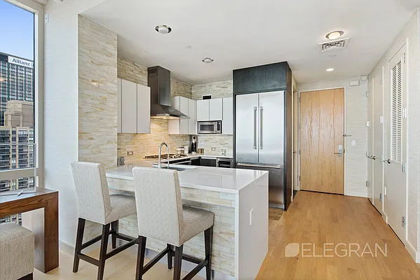 Rented by (Legacy) Elegran | media 11