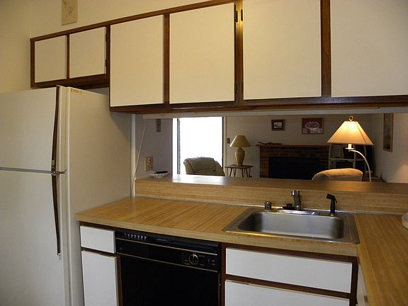 3rd image of 798C Salt Pond Cir