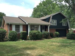 100 Clearlake Dr E, Nashville, TN 37217