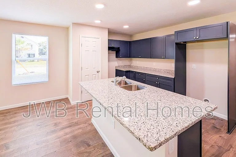 1278 Easter St #1 — Photo 2
