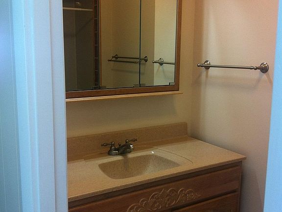 5th image of 3840 Olive St