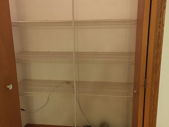 5th image of 403 E 1st St #1