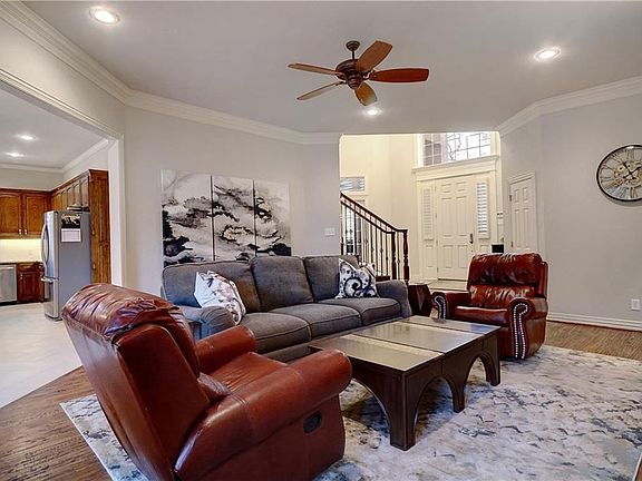 4th image of 1708 Pecos Dr