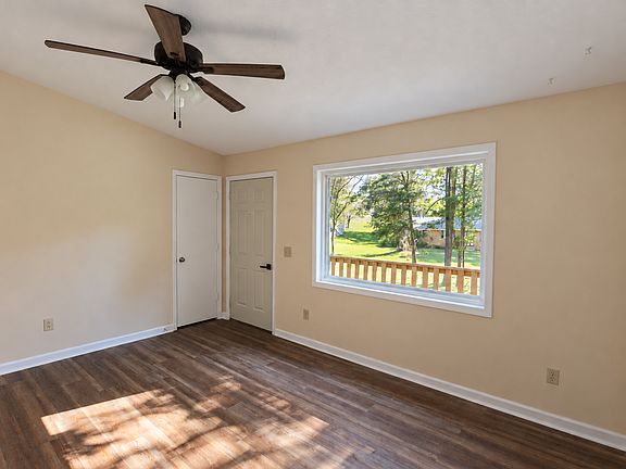 5th image of 1423 Shadow Ln