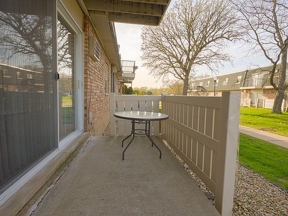 3rd image of 9958 S 84th Ter APT 206
