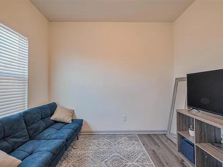 3540 Rebecca St — Photo 20