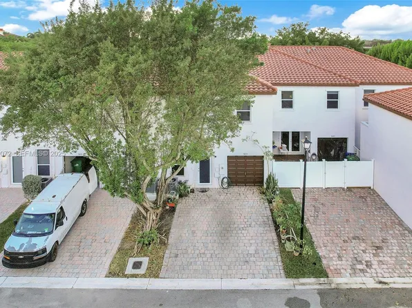 9213 SW 170th Ave, Miami, FL 33196