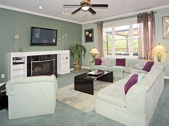 5th image of 12134 Admirals Landing Blvd