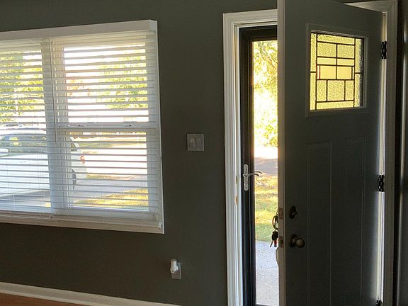 Marble entry into living room