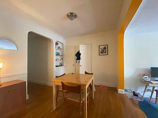 Rented by S&M Associates Realty LLC | media 6