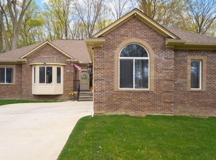 11141 Messmore Rd, Utica, MI 48317