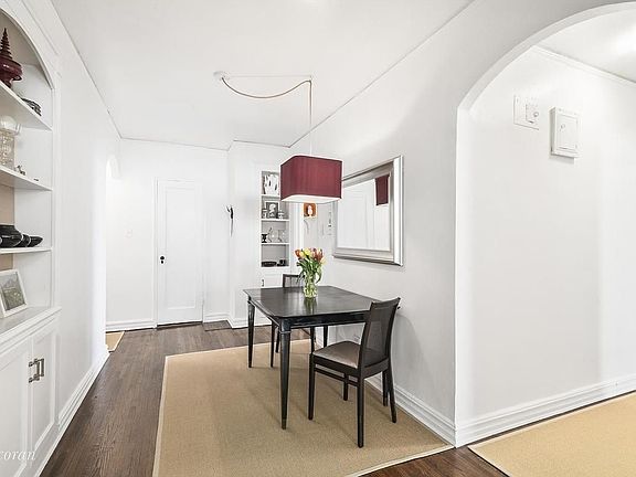3rd image of 40 Prospect Park W APT 6H