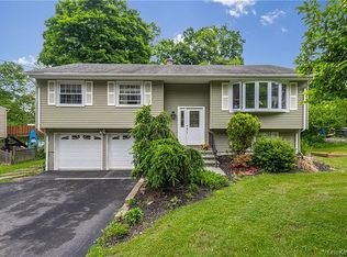 23 Chatham Rd, Monroe, NY 10950