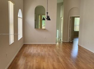 1018 NE 37th Ave, Homestead, FL 33033