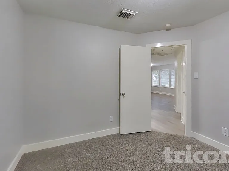 18835 Atasca Oaks Dr — Photo 14