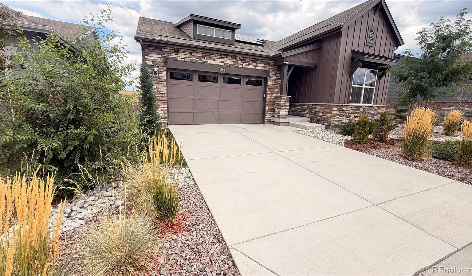 3 bed, 2.0 bath, 1850 sqft, $4,900 — Photo 4