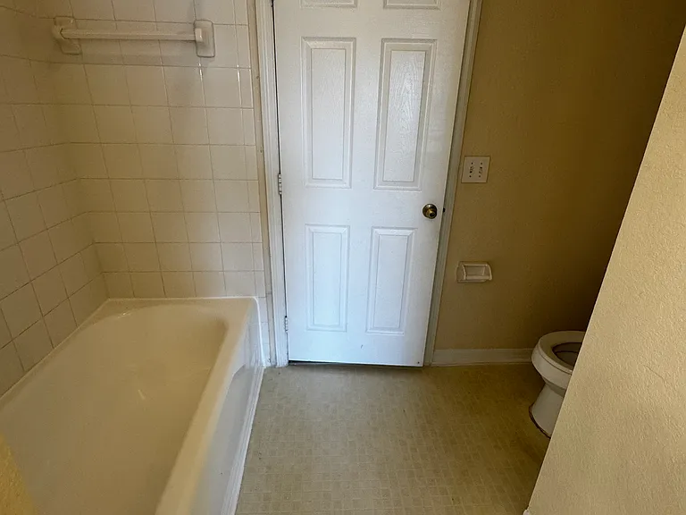 18001 Richmond Place Dr #1034 — Photo 13
