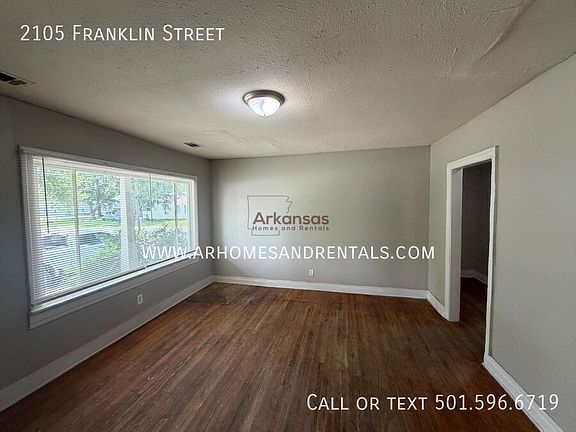2nd image of 2105 Franklin St