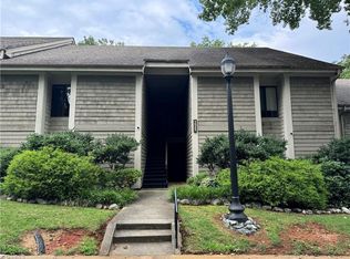 1522 Benjamin Pkwy APT D, Greensboro, NC 27408