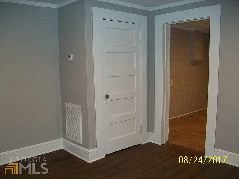 204 Georgia Ave #B — Photo 11