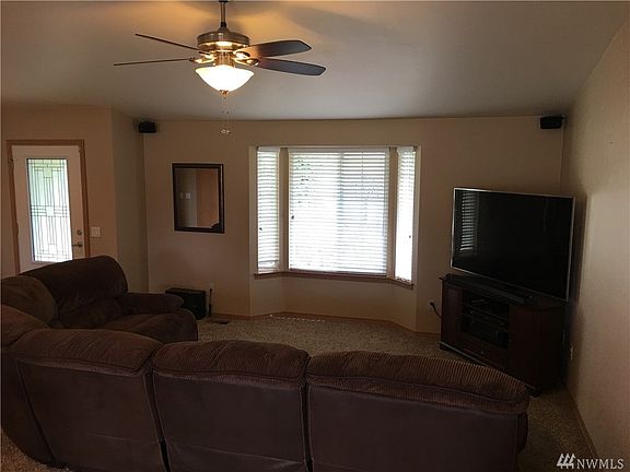 4th image of 6316 54th Dr NE