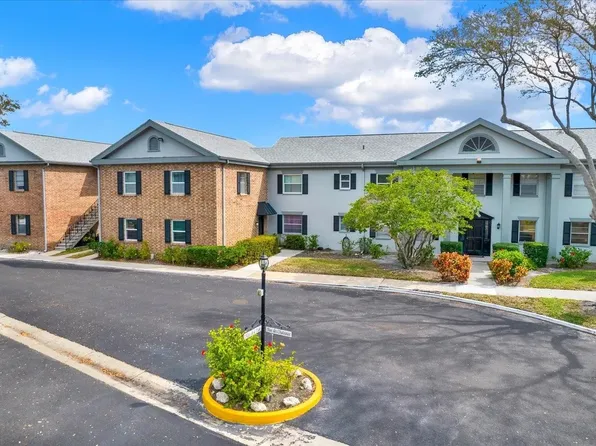 1160 Rue Des Chateaux Unit 1B, South Pasadena, FL 33707