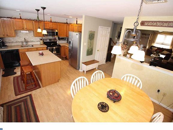 4th image of 1149 Pin Oak Dr