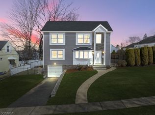 32 Hamas St, Clifton, NJ 07013