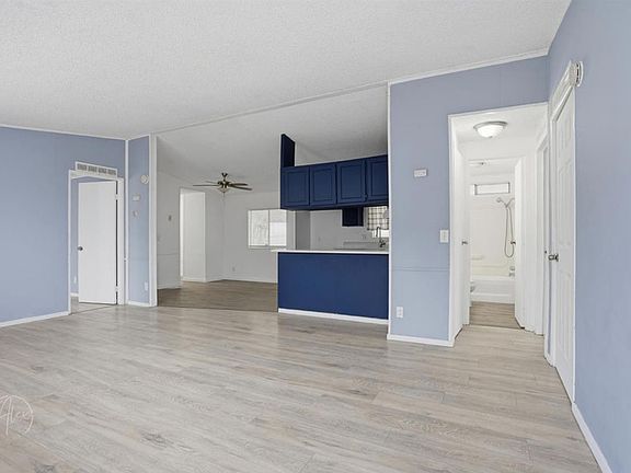3rd image of 6601 Eucalyptus Dr #303