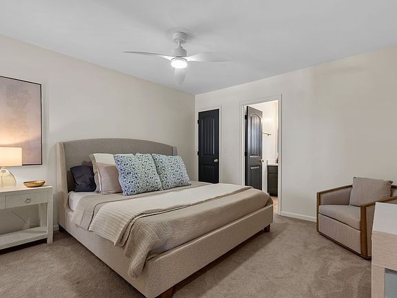 3rd image of 7 Hamilton Ave #1