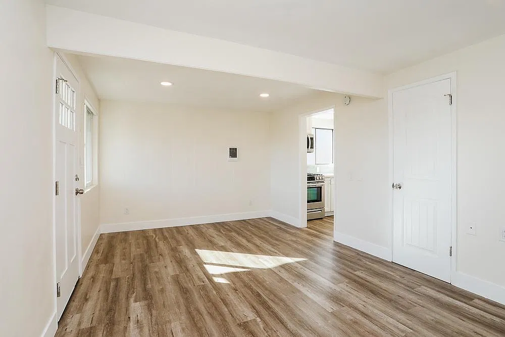 3544 Del Rey St — Photo 3