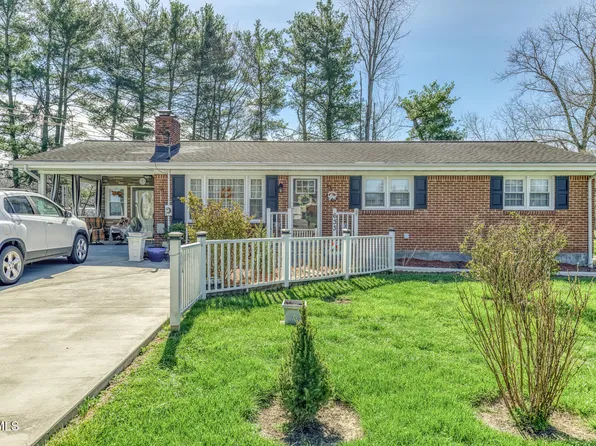 633 Old Airport Rd, Bristol, VA 24201