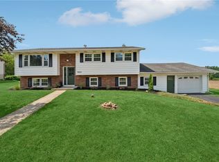 9824 Lake St, Pavilion, NY 14525