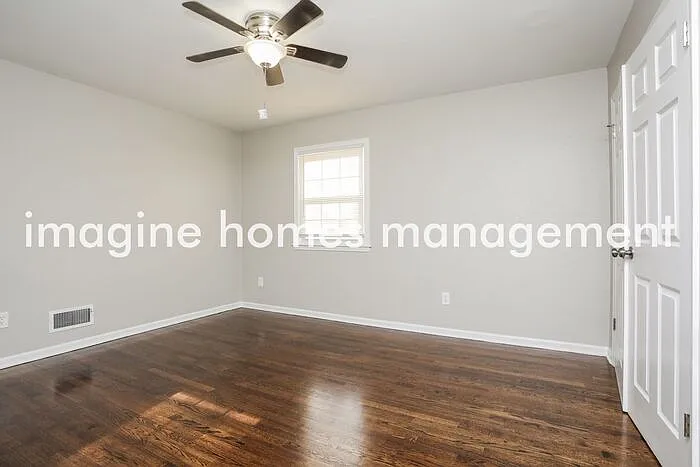 9411 Moody Park Dr — Photo 10